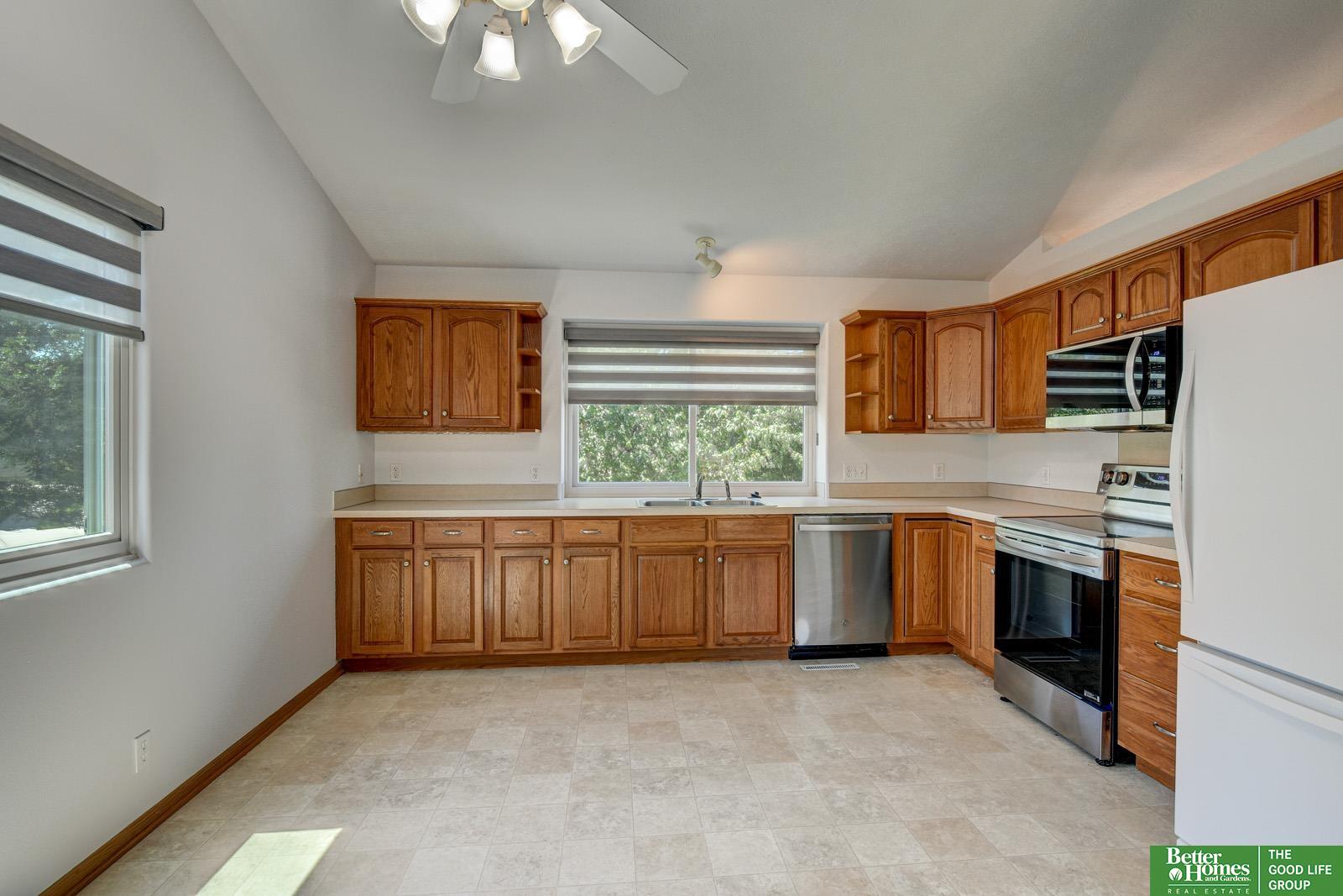 807 Edgewater Drive