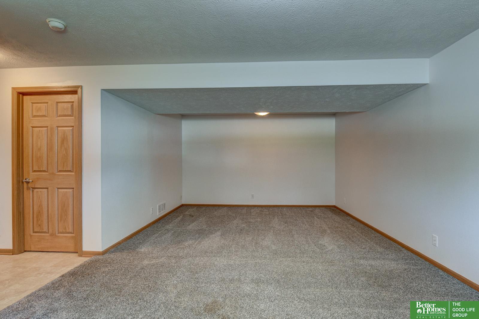 807 Edgewater Drive