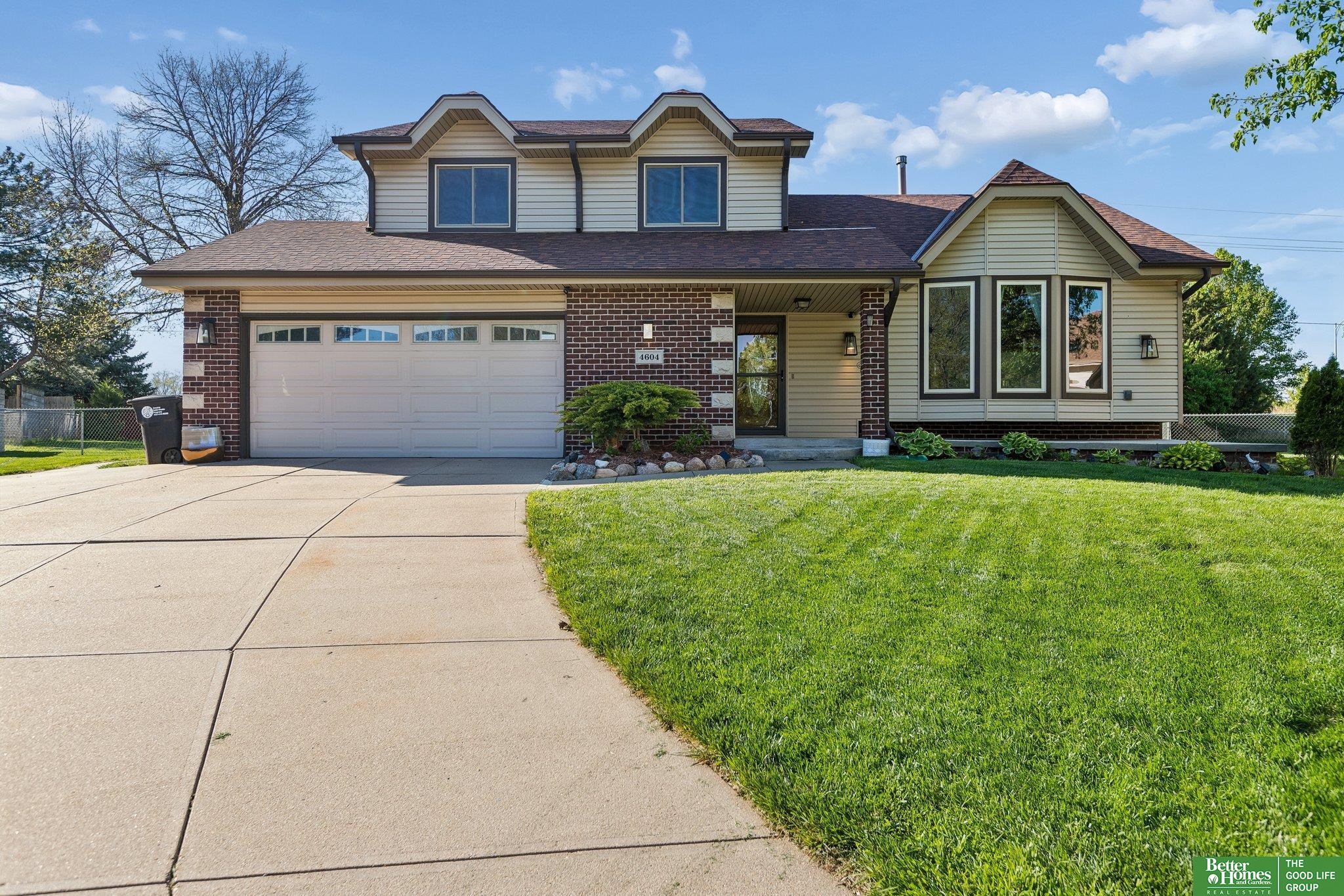 4604 S 154th Avenue Circle