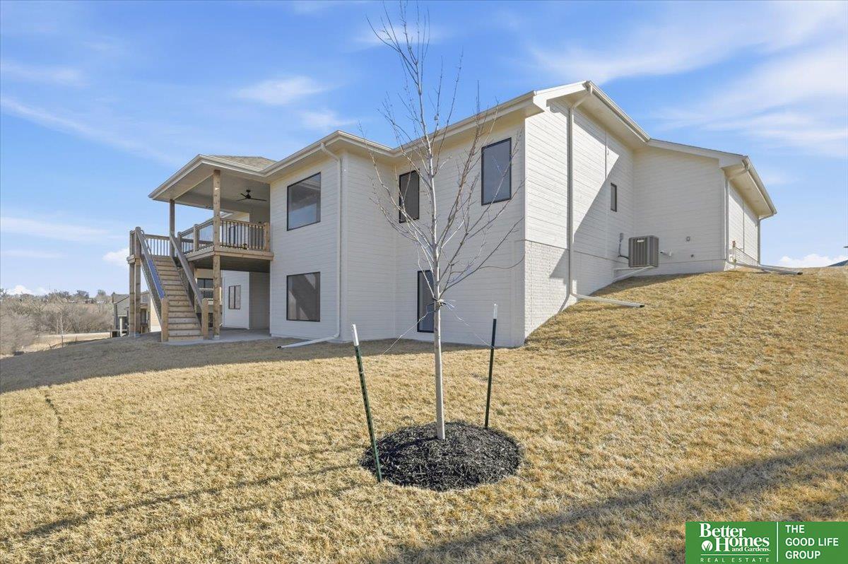 5820 N 213th Avenue