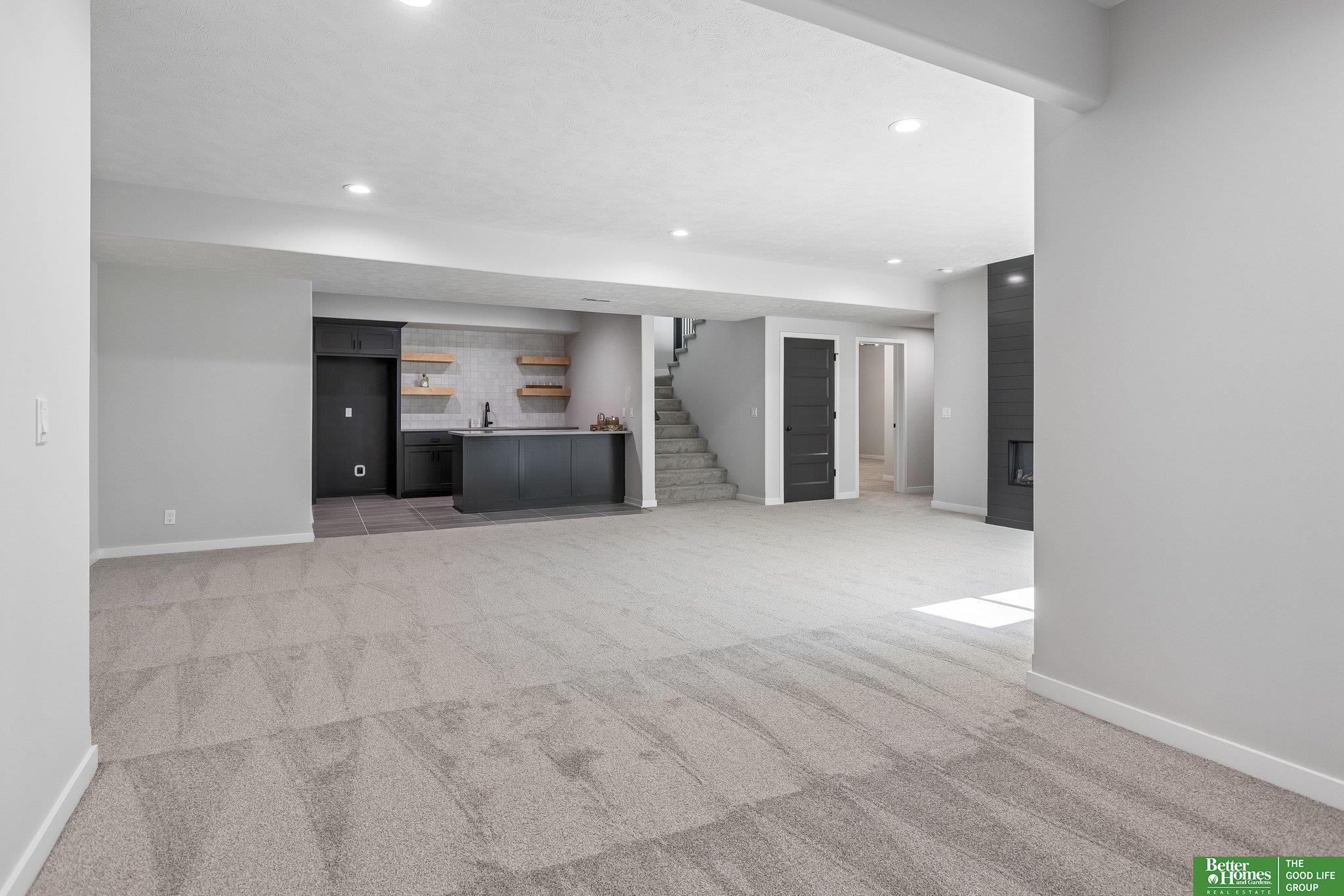 12359 Lake Vista Drive