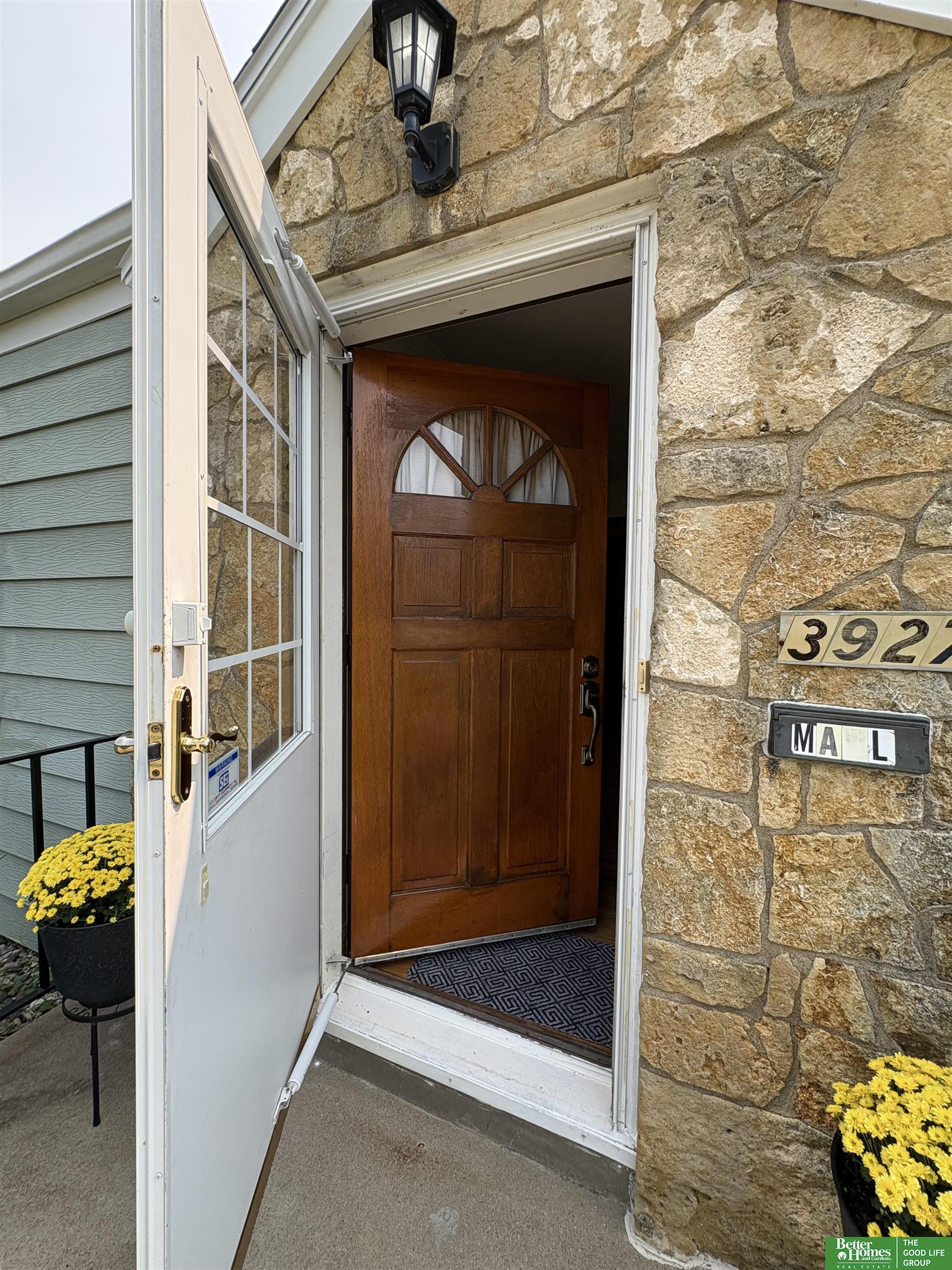 3927 X Street