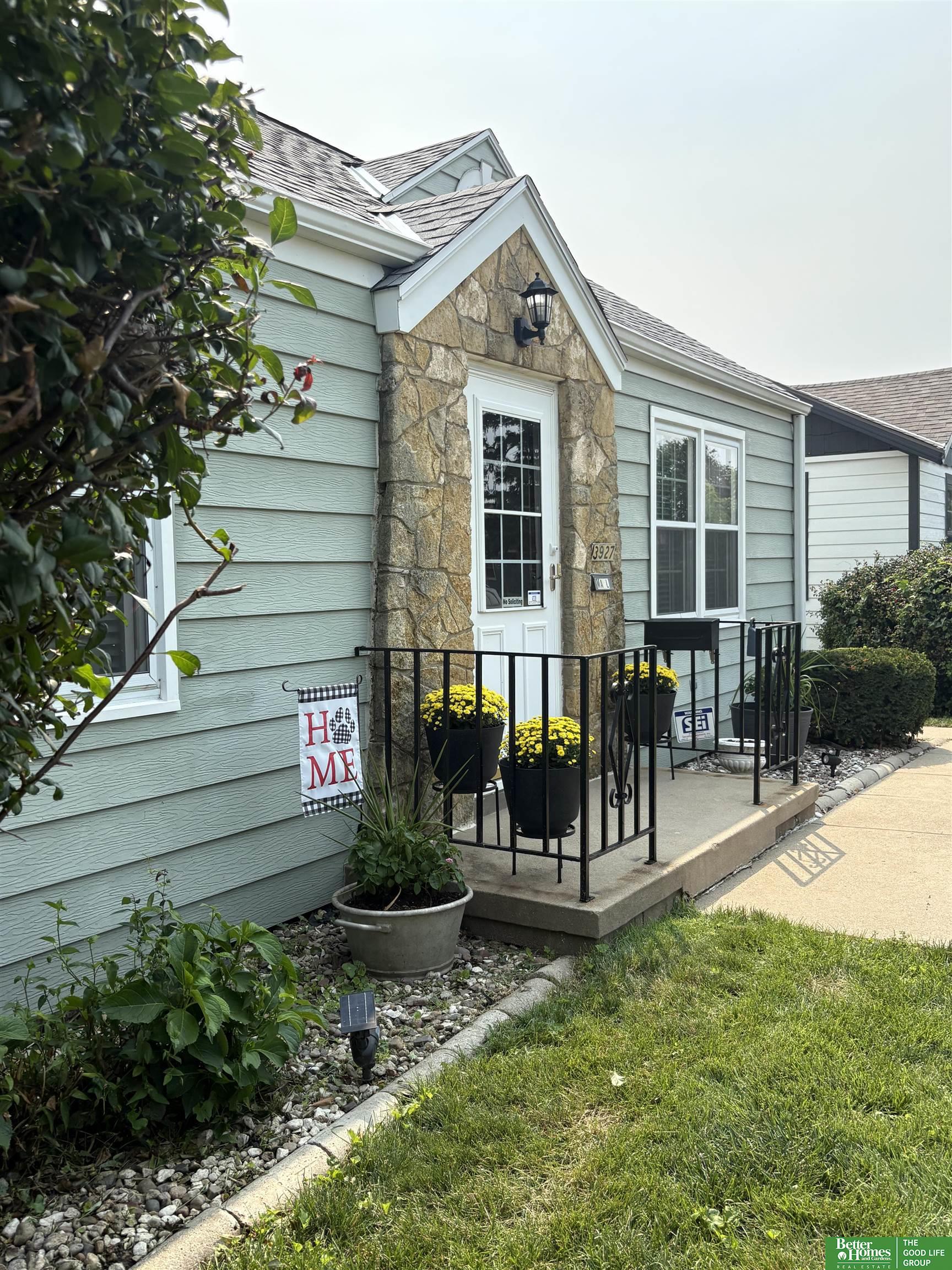 3927 X Street