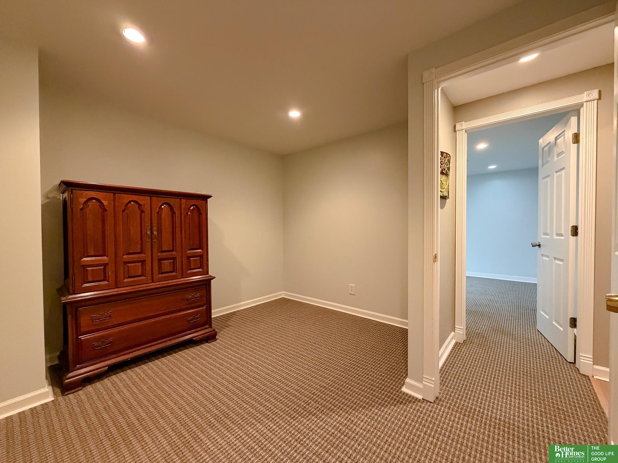 4264 Drexel Street