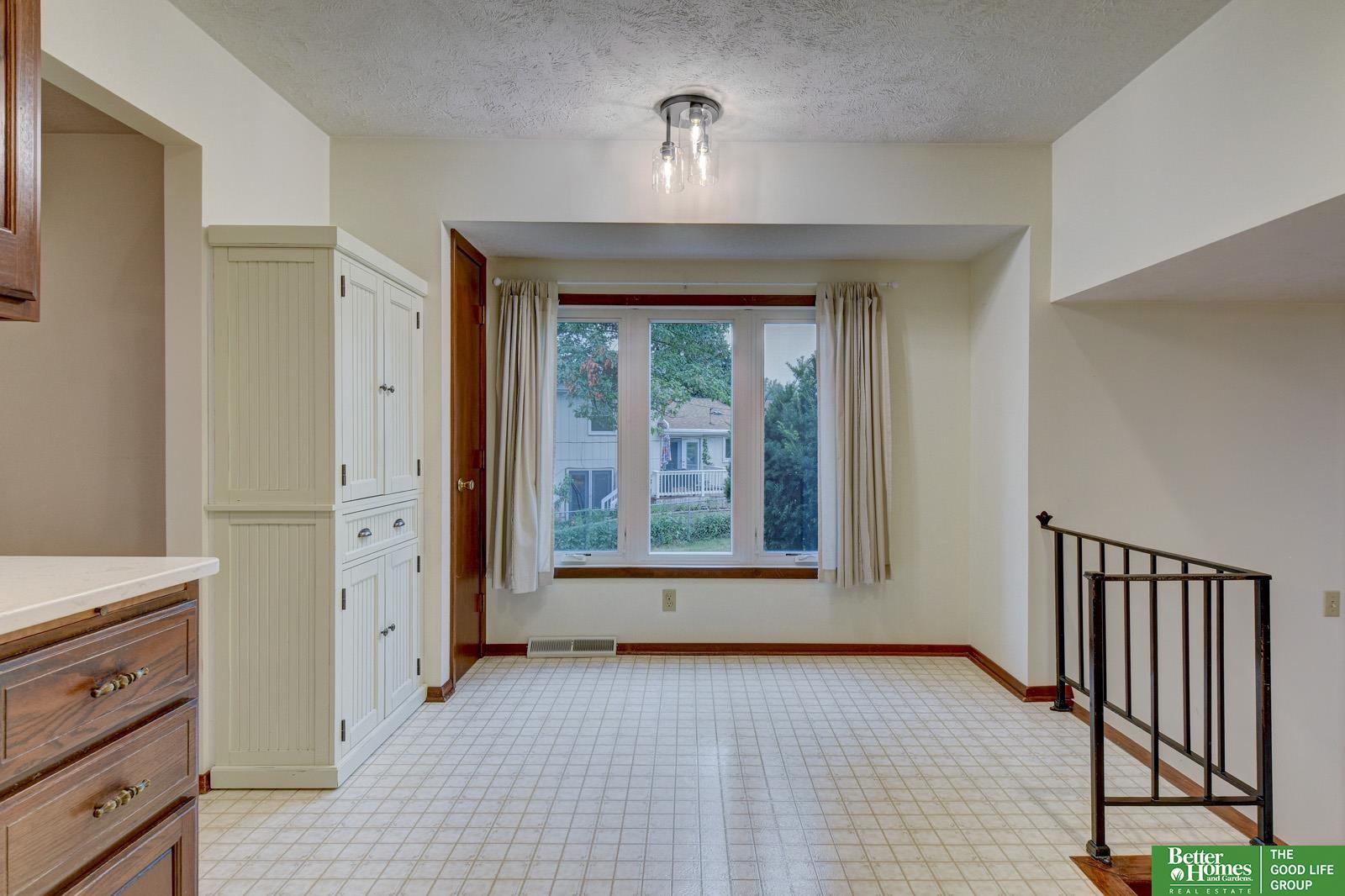 1602 Lawrence Lane