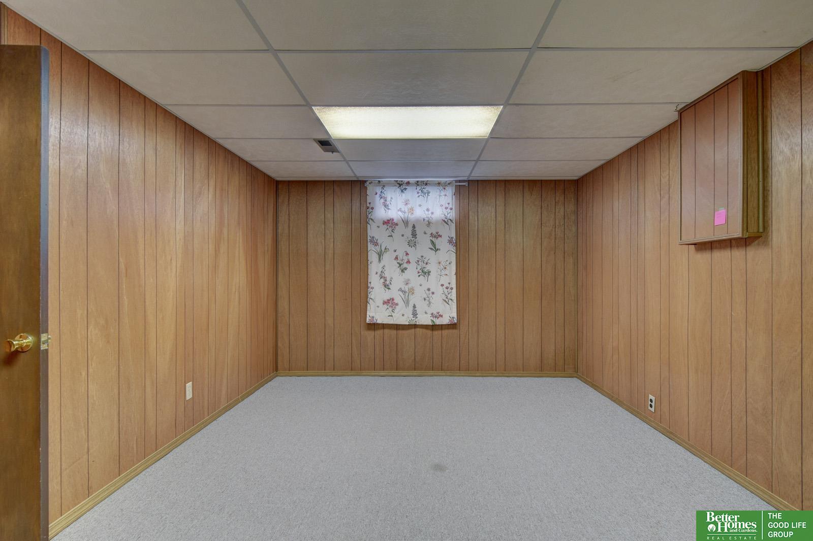 1602 Lawrence Lane