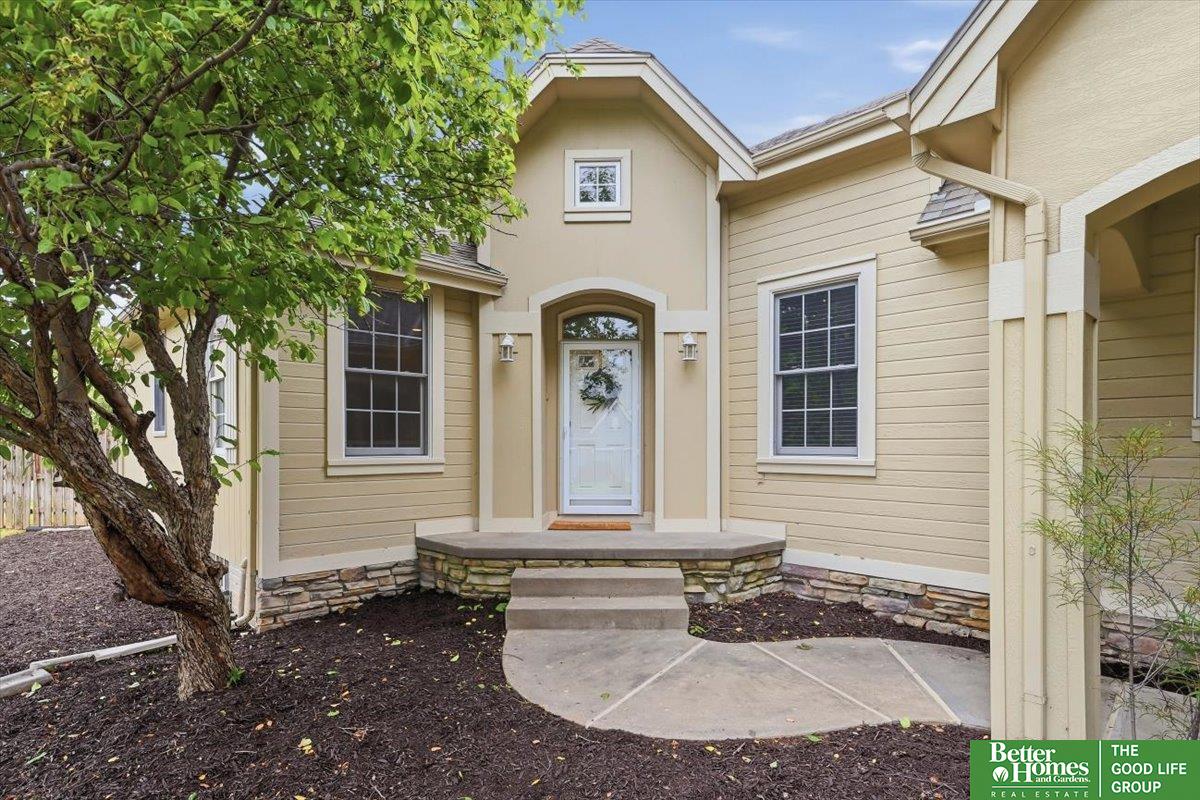 9816 S 28th Avenue Circle