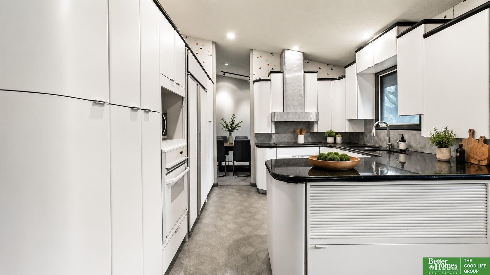12614 Harney Circle