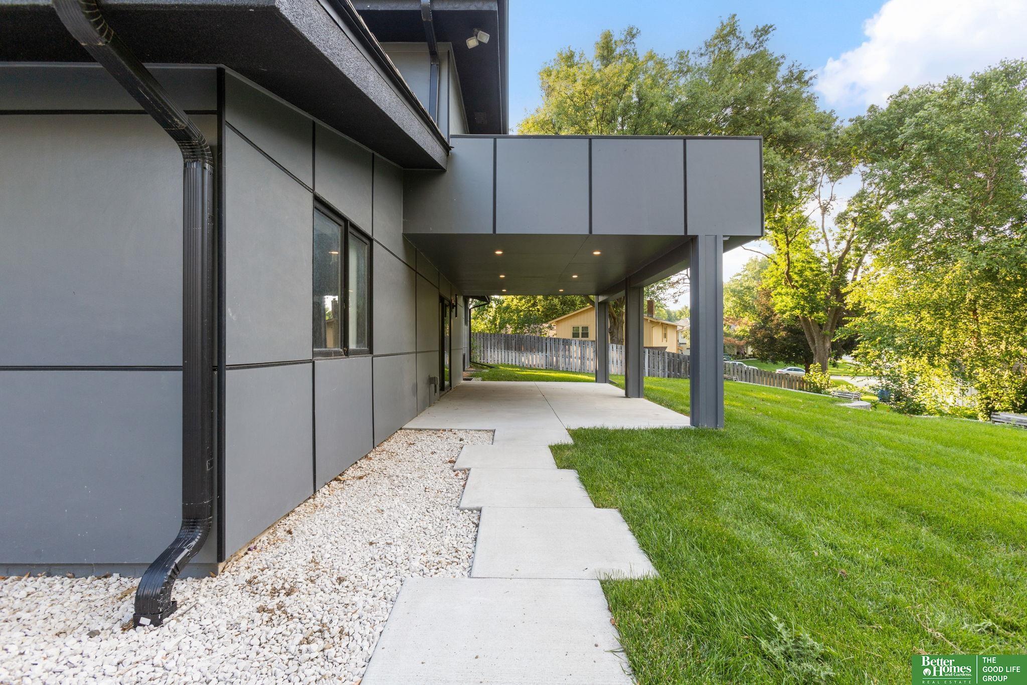 12614 Harney Circle