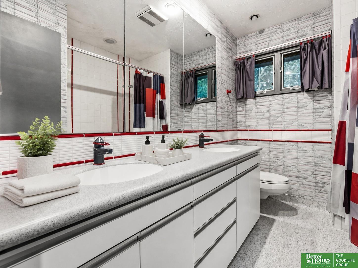 12614 Harney Circle