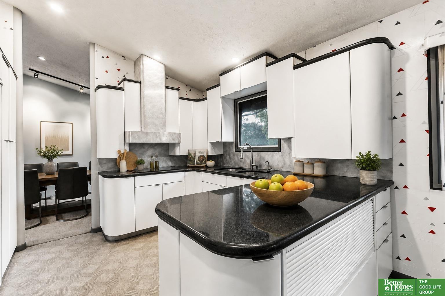 12614 Harney Circle