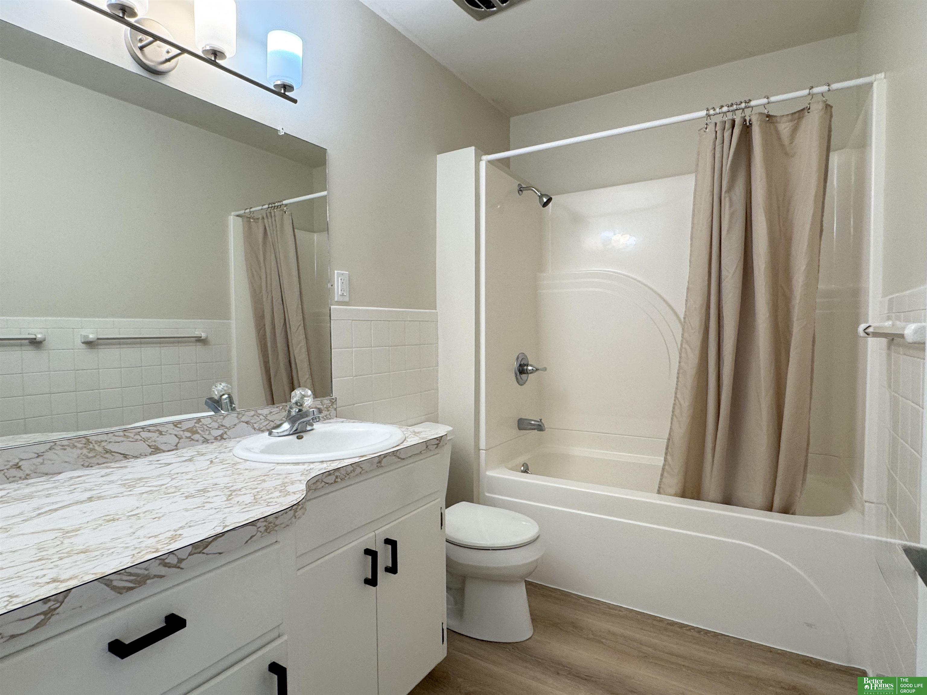 16 Arbor Heights