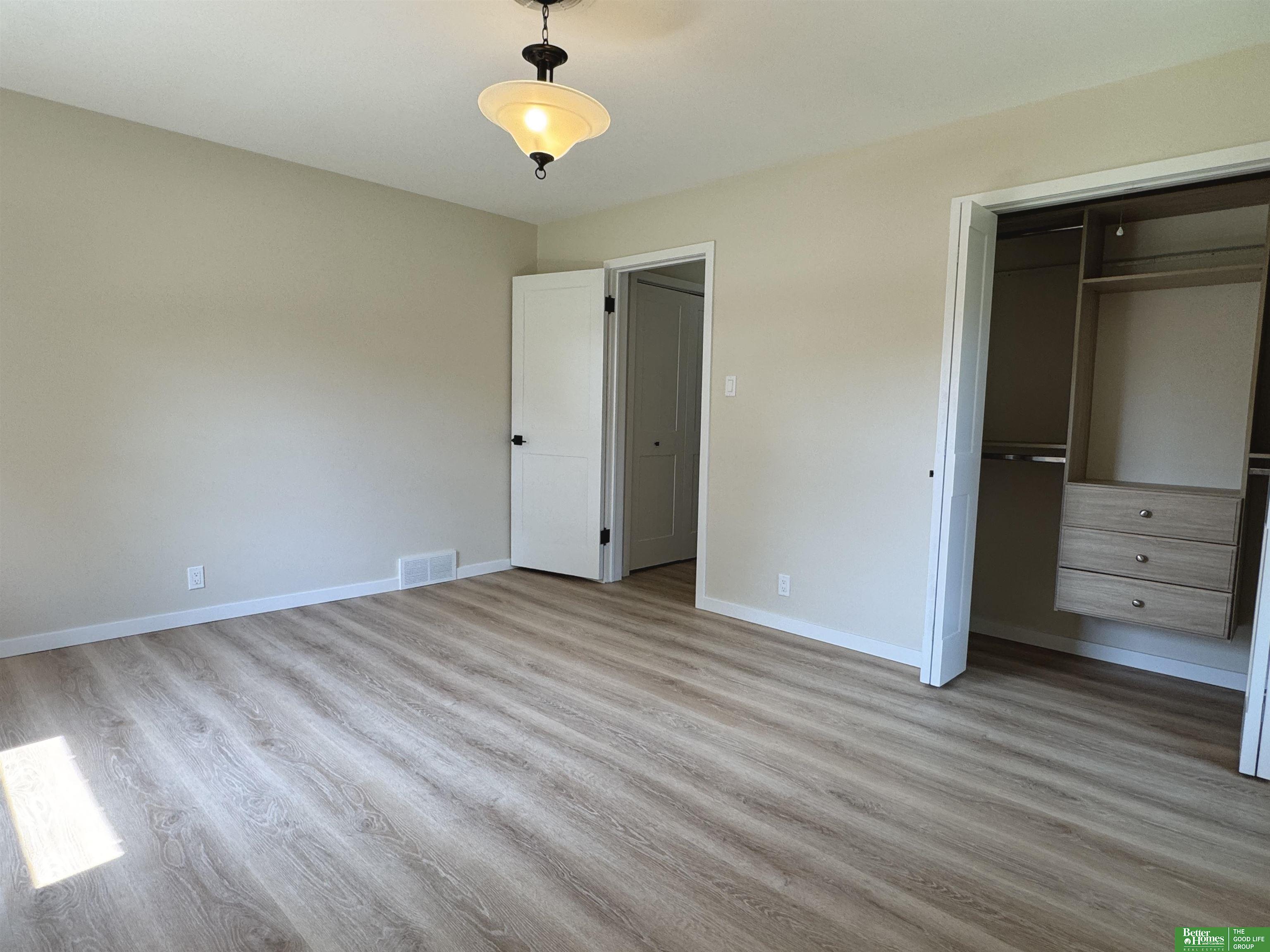 16 Arbor Heights