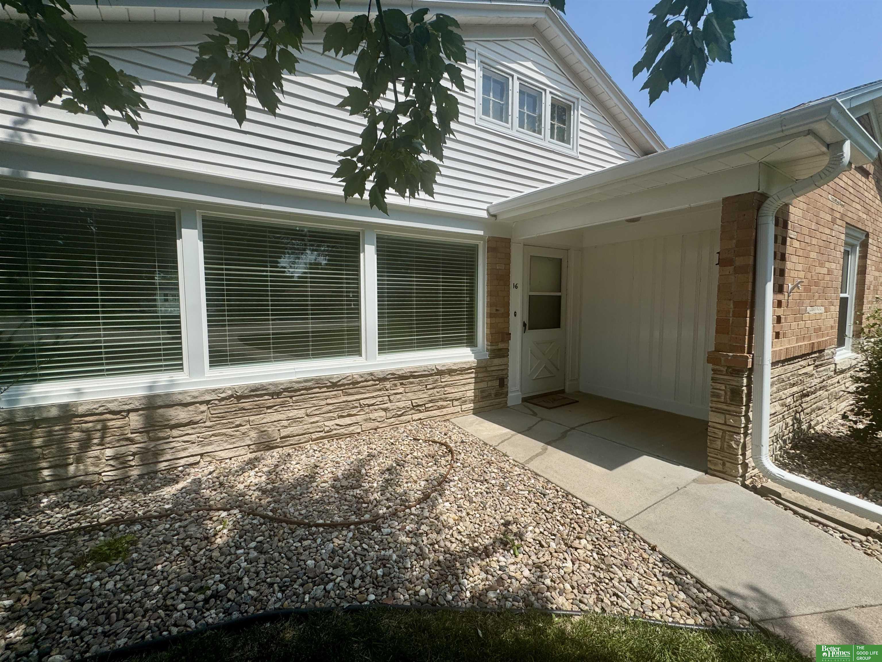 16 Arbor Heights