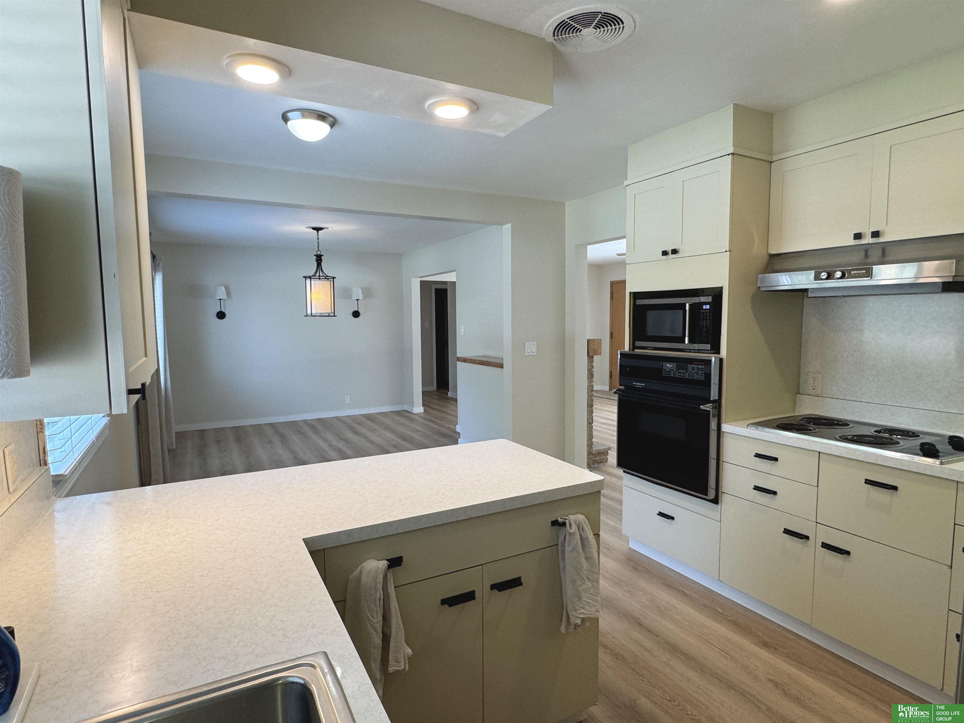 16 Arbor Heights