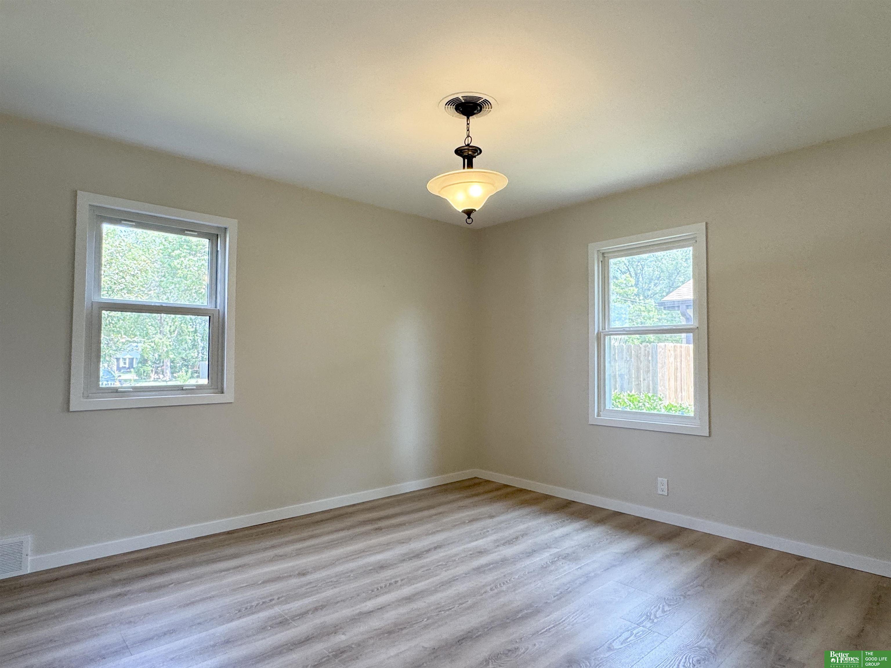 16 Arbor Heights
