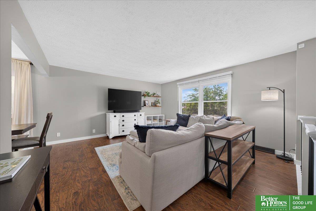 16058 Oak Street
