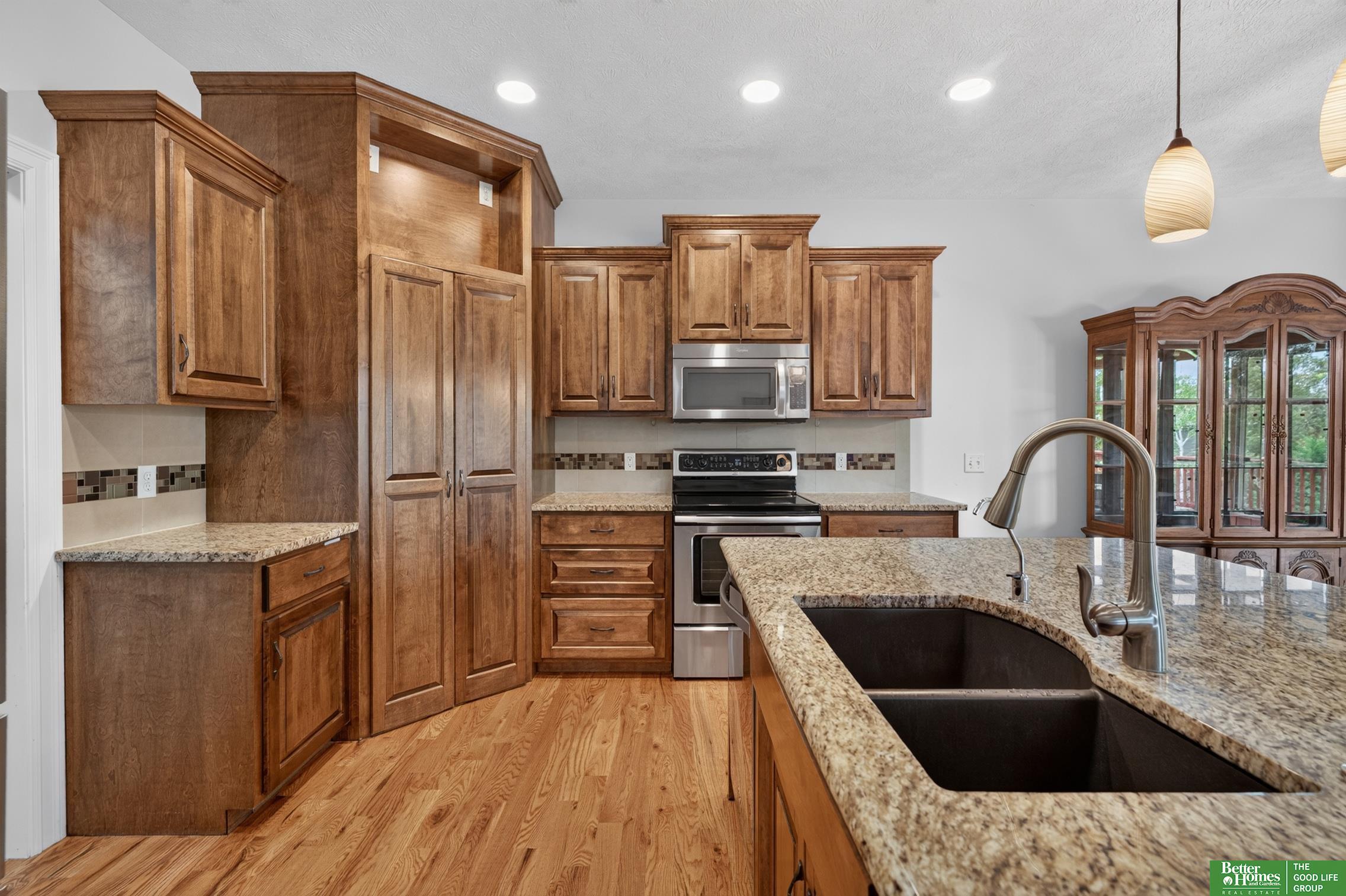 12068 S 79th Street