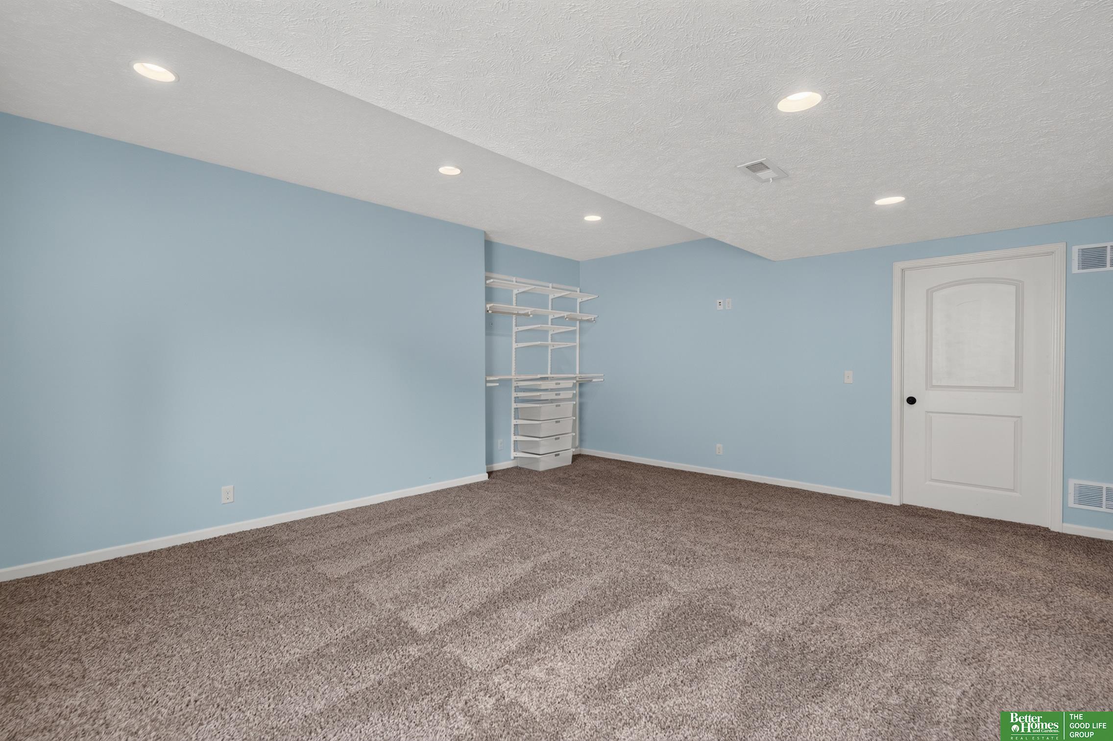 12068 S 79th Street