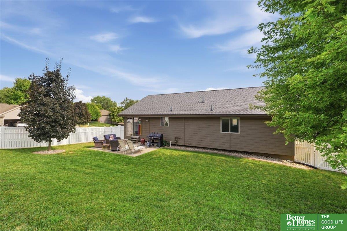 302 Carly Circle