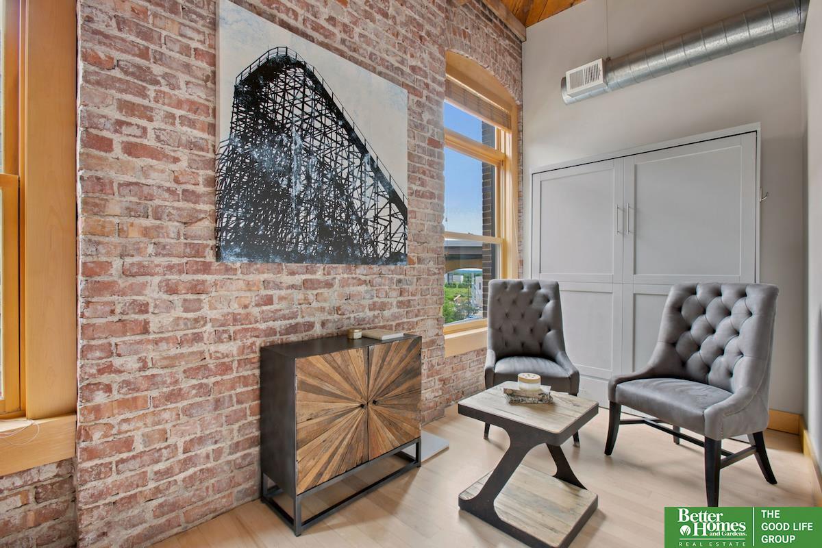 105 S 9th Street # 413