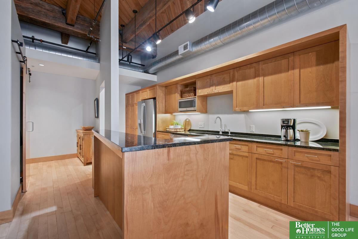 105 S 9th Street # 413