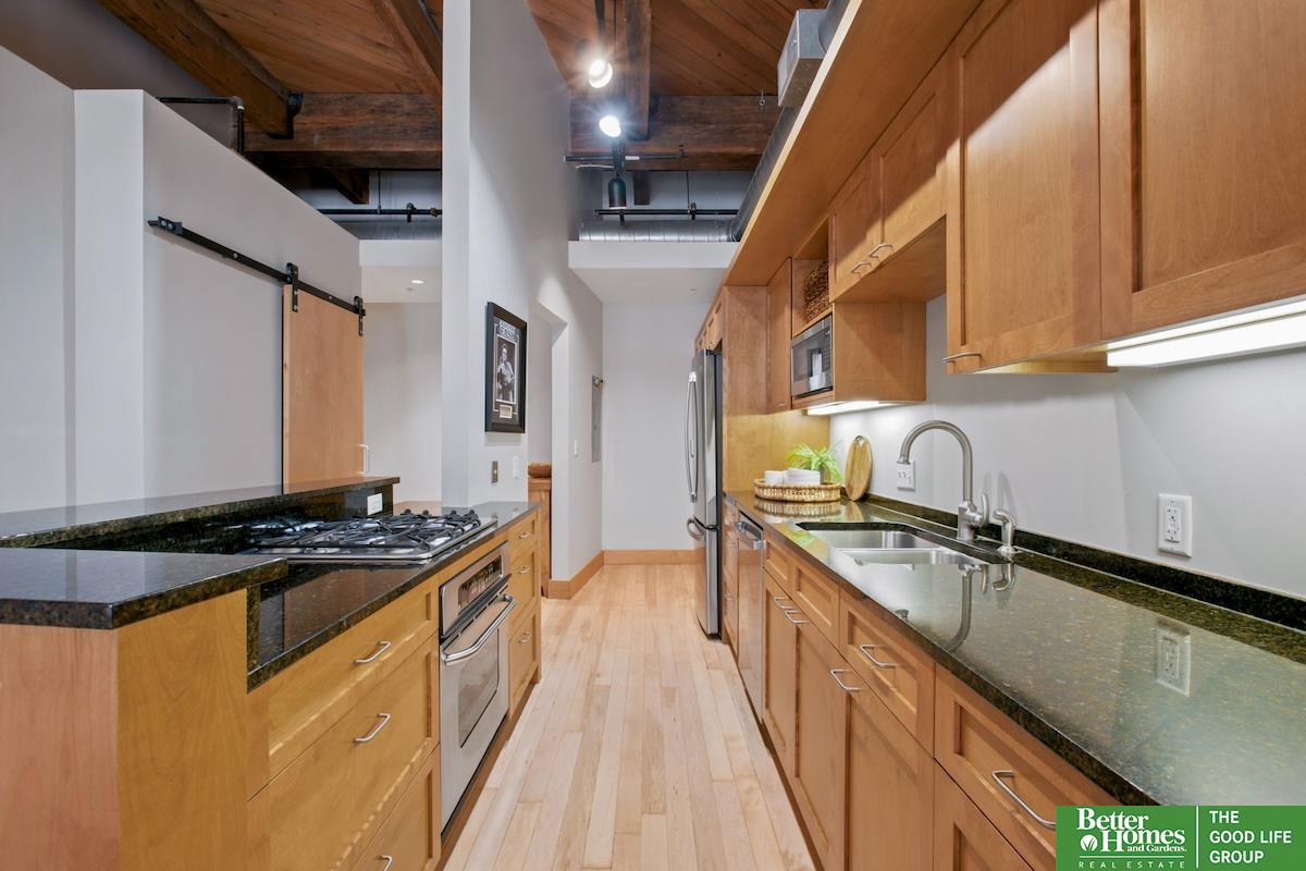 105 S 9th Street # 413