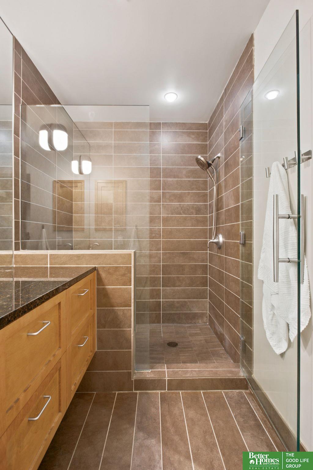 105 S 9th Street # 413
