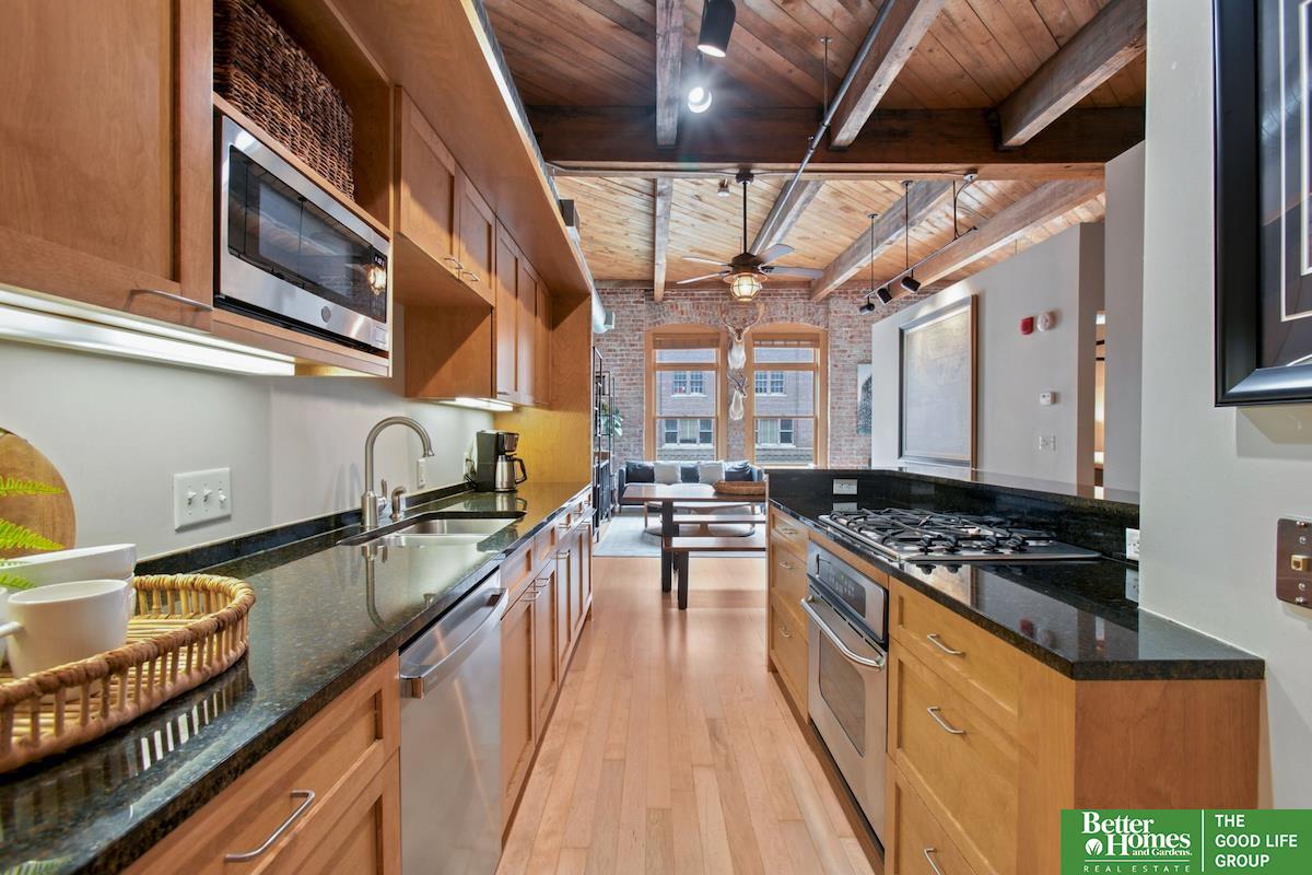 105 S 9th Street # 413