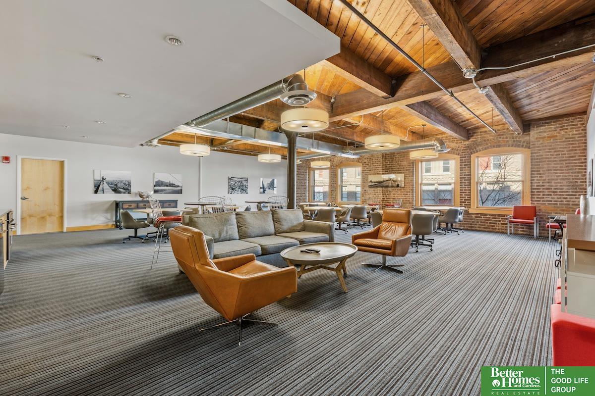 105 S 9th Street # 413