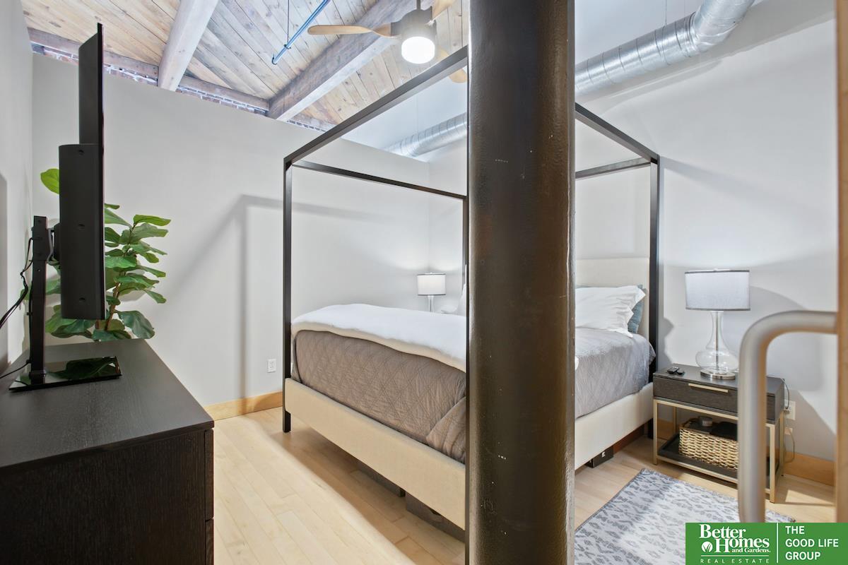 105 S 9th Street # 413