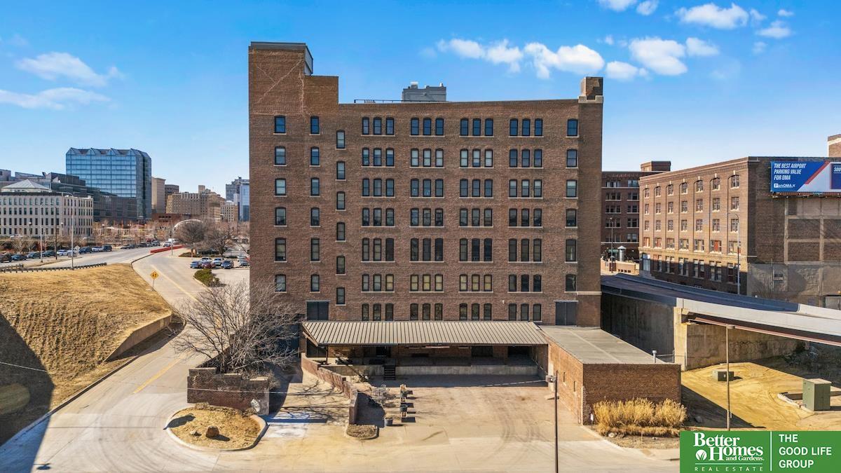 105 S 9th Street # 413