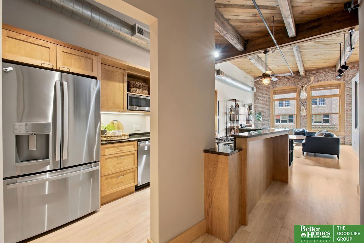 105 S 9th Street # 413