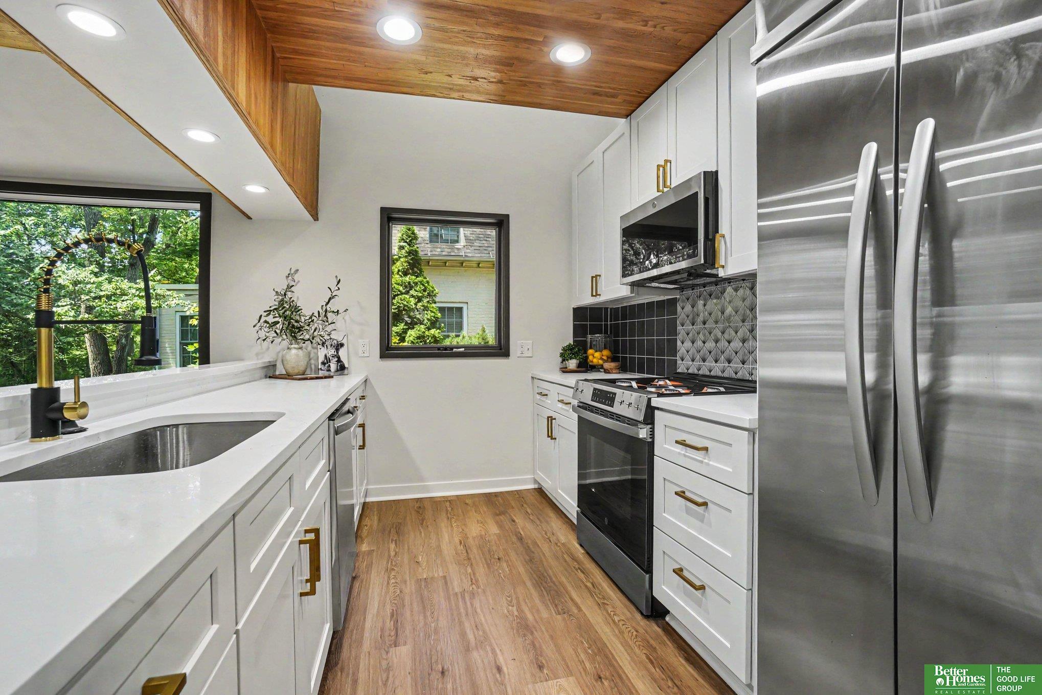 6009 Lafayette Court