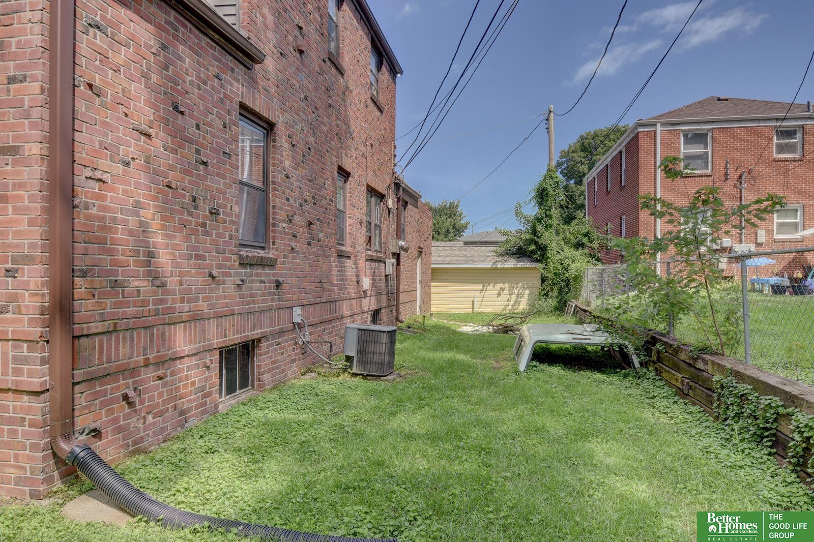 911 S 38th Street