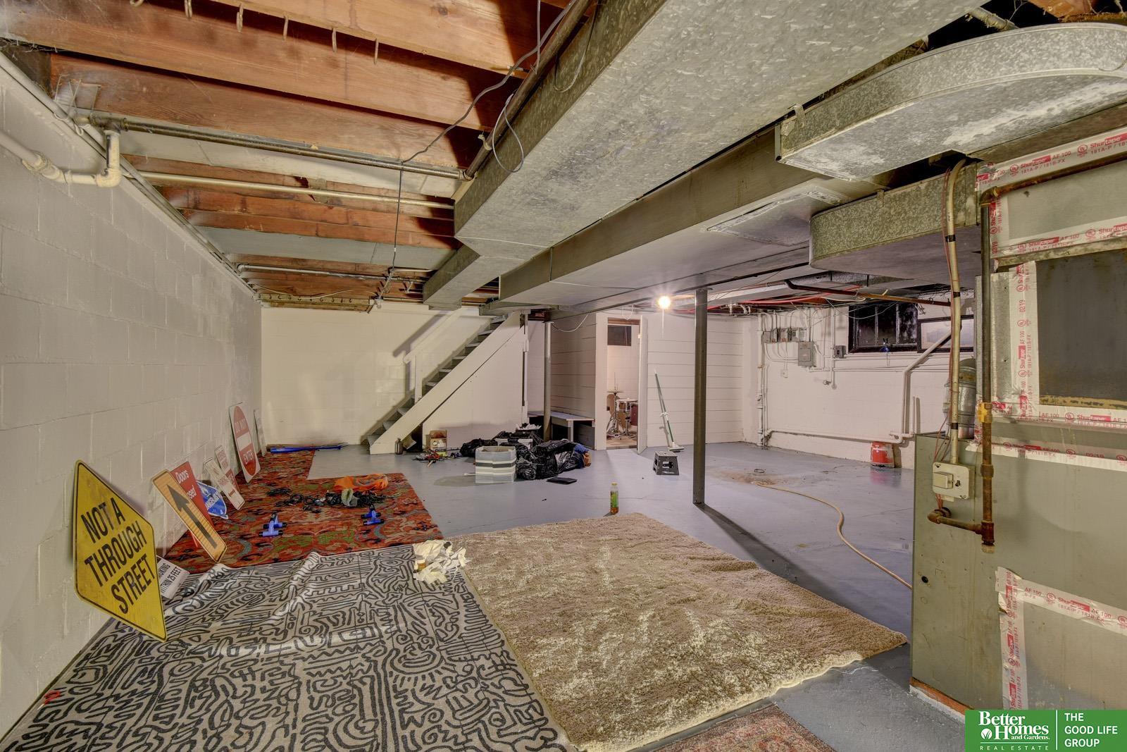 911 S 38th Street