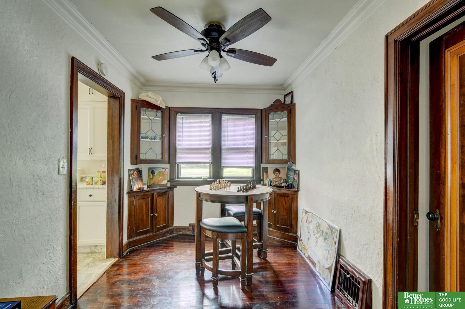911 S 38th Street