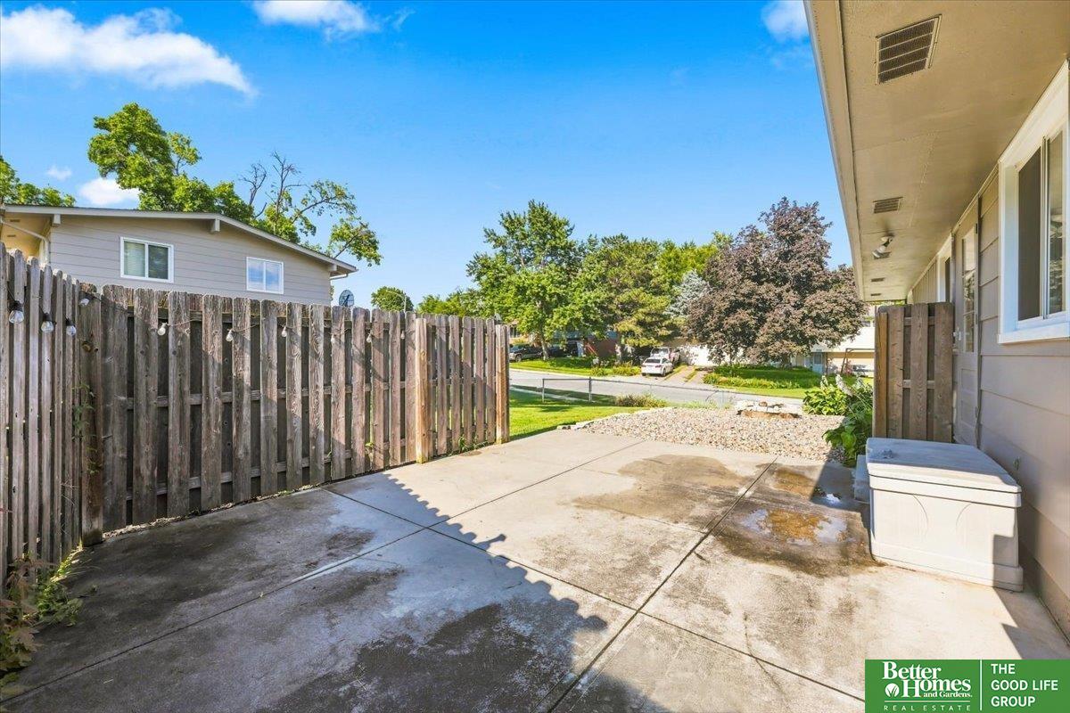9804 Ruggles Street