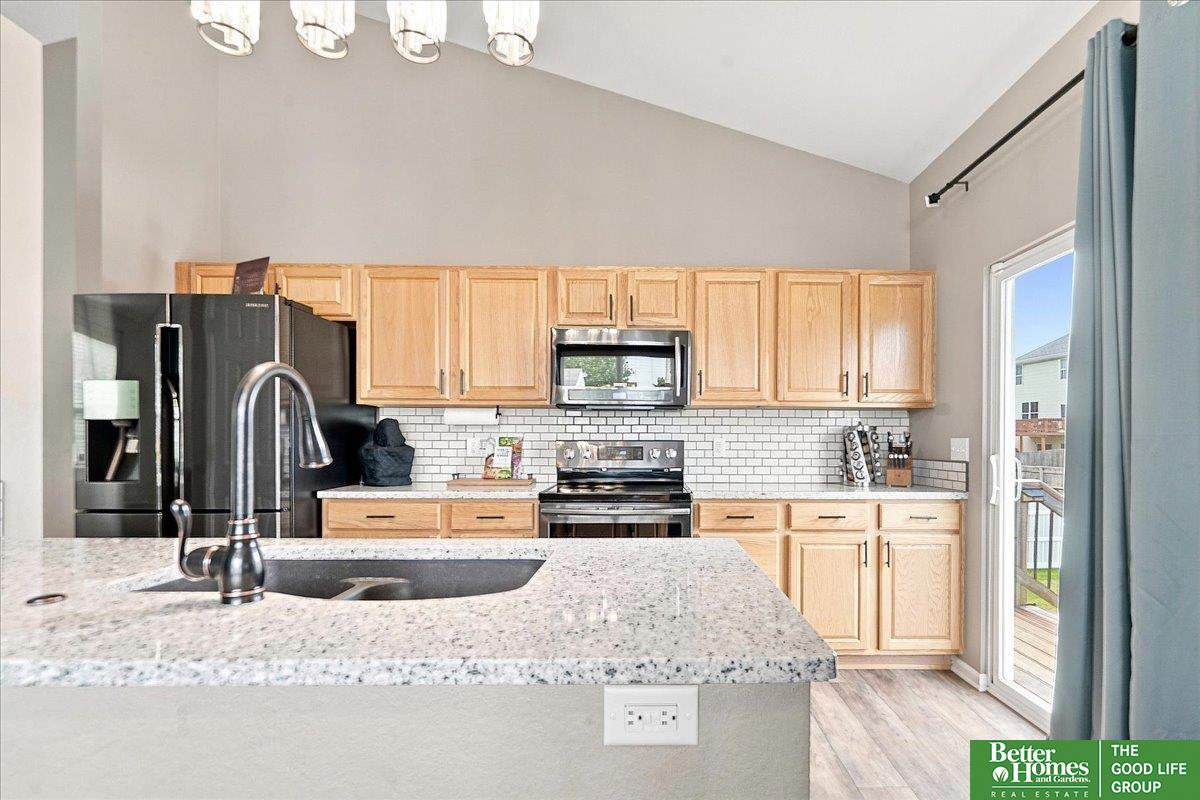 2302 S Mineral Drive