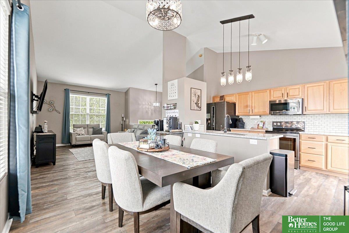 2302 S Mineral Drive