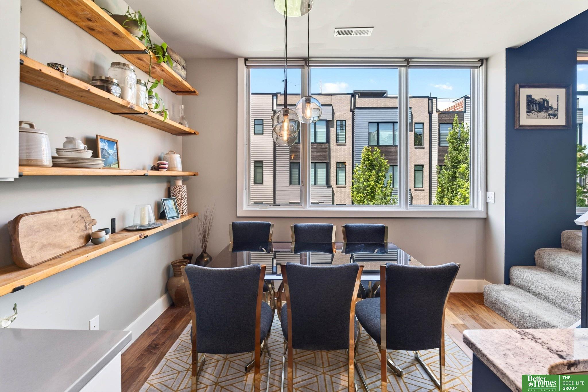 1207 S 10 Court