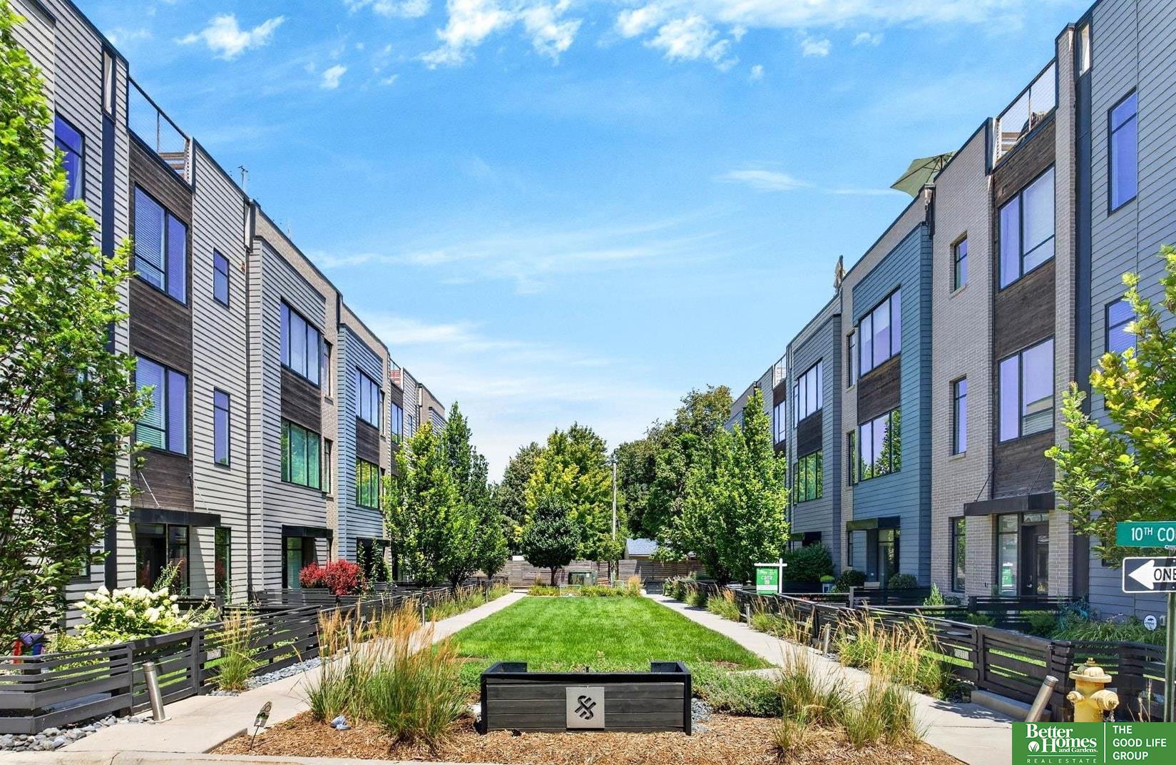 1207 S 10 Court