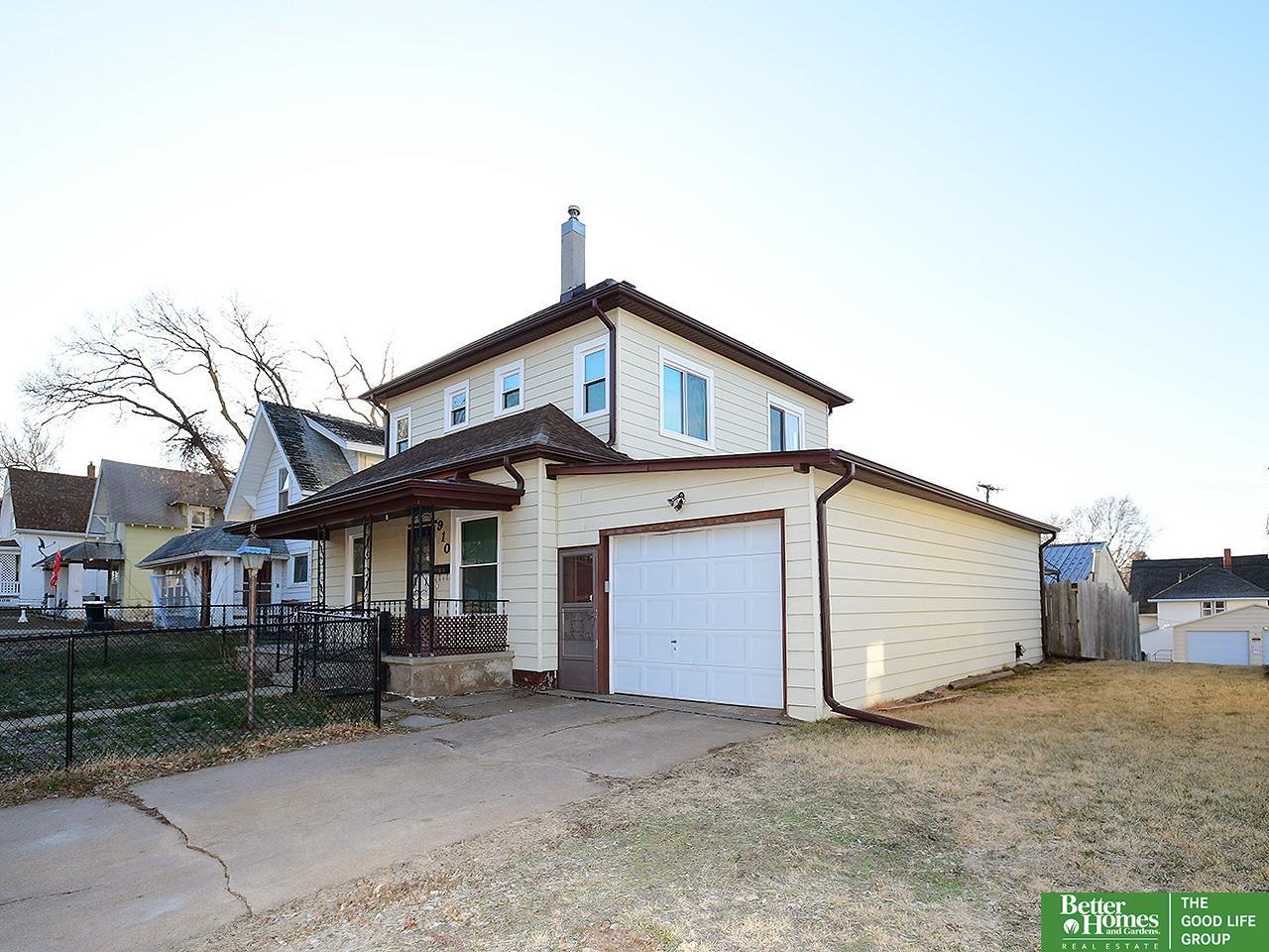 910 8th Street