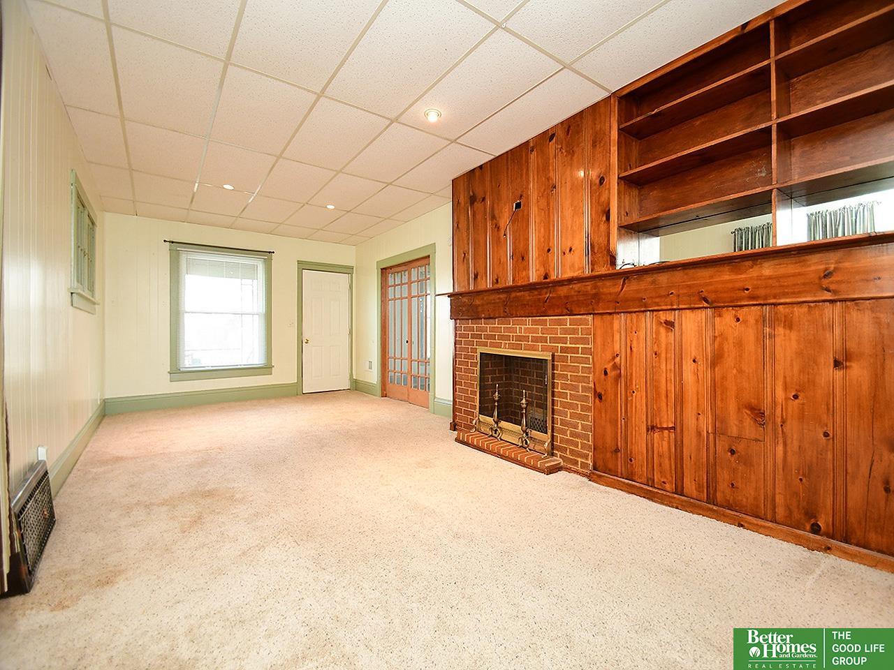 910 8th Street