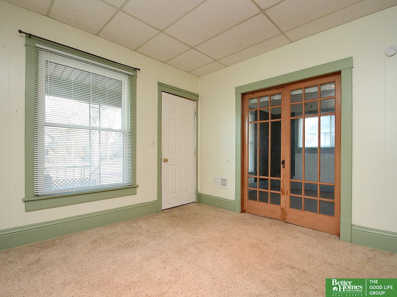 910 8th Street