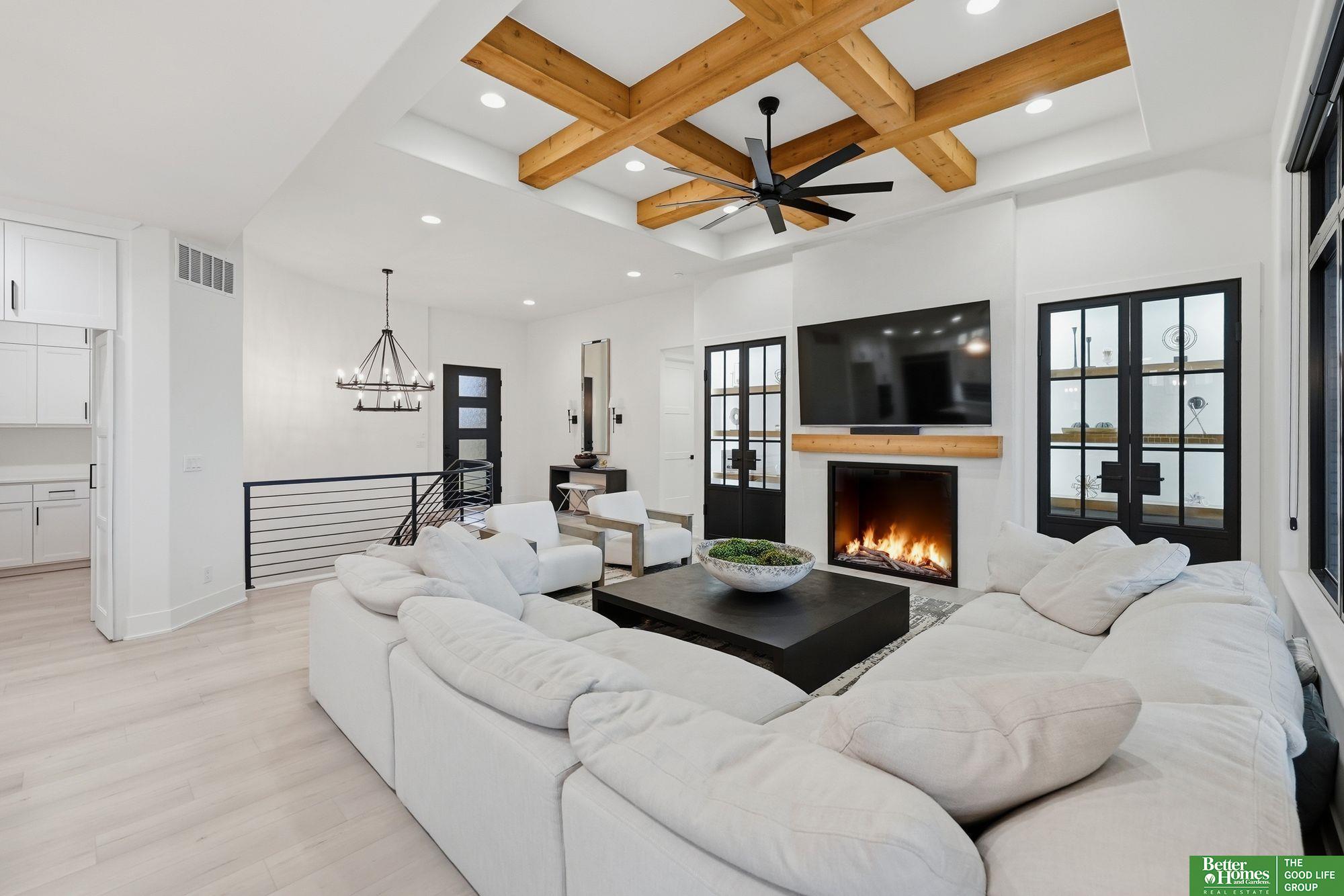21068 Valley Circle