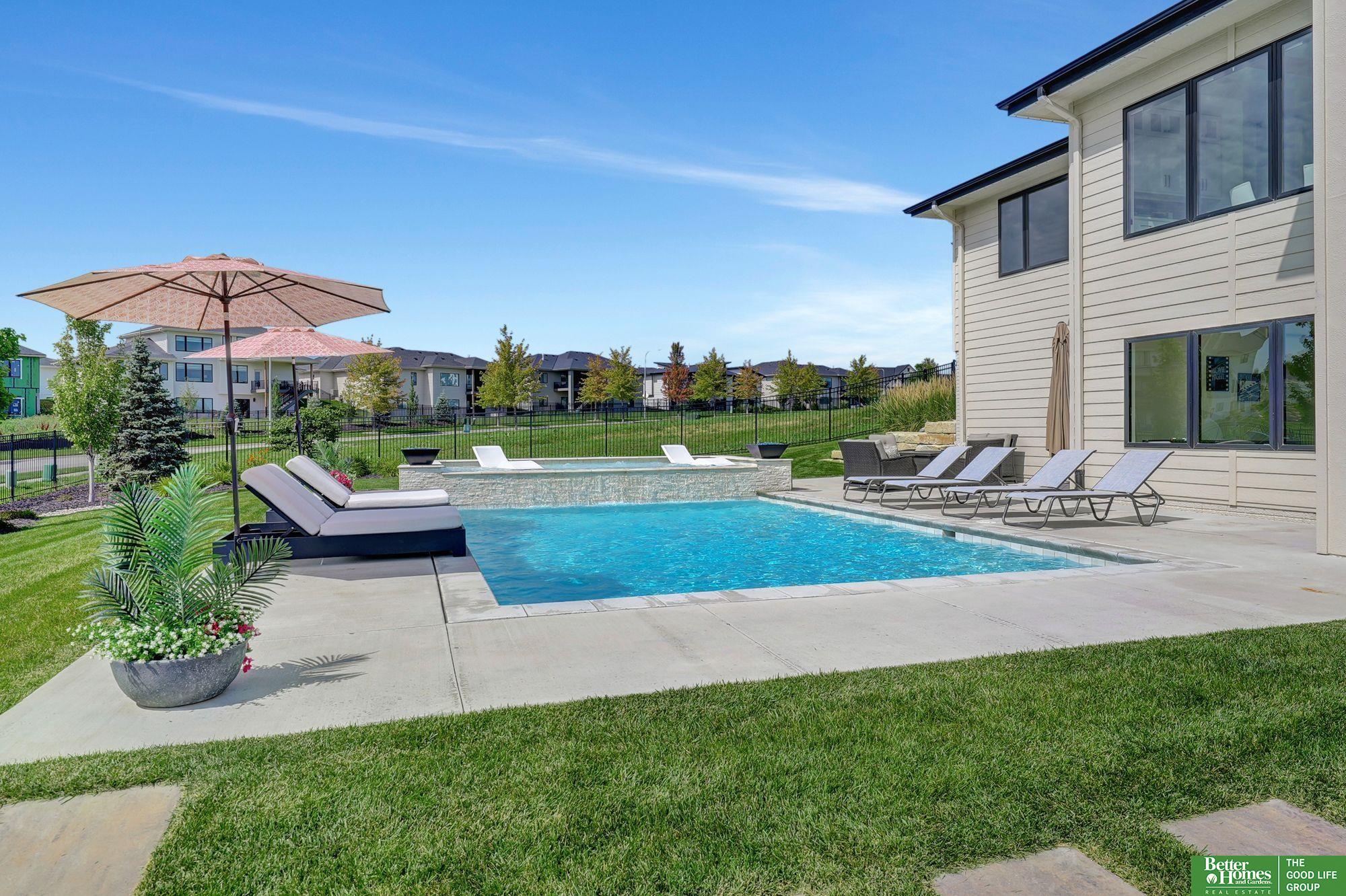 21068 Valley Circle