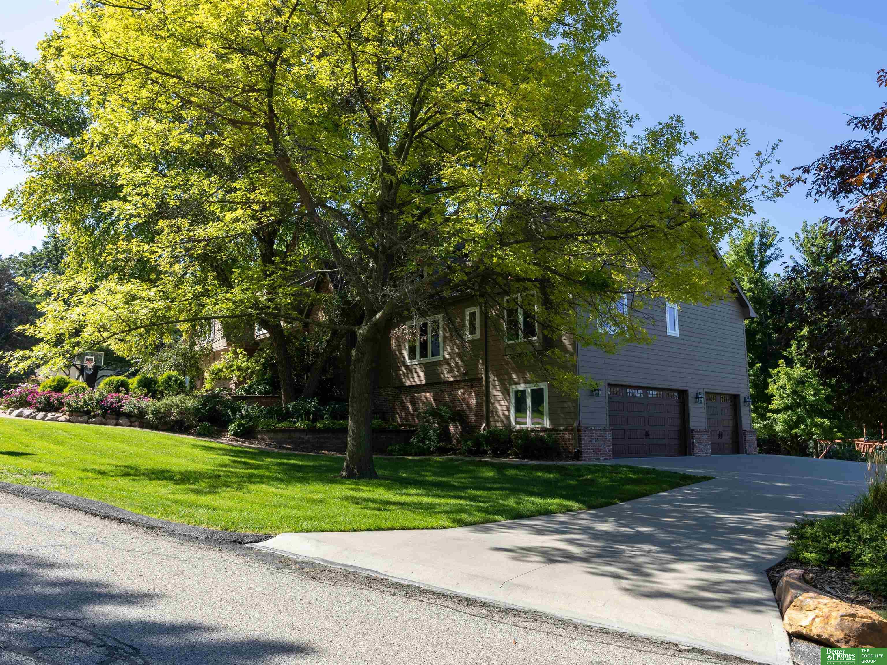 910 S 220th Street