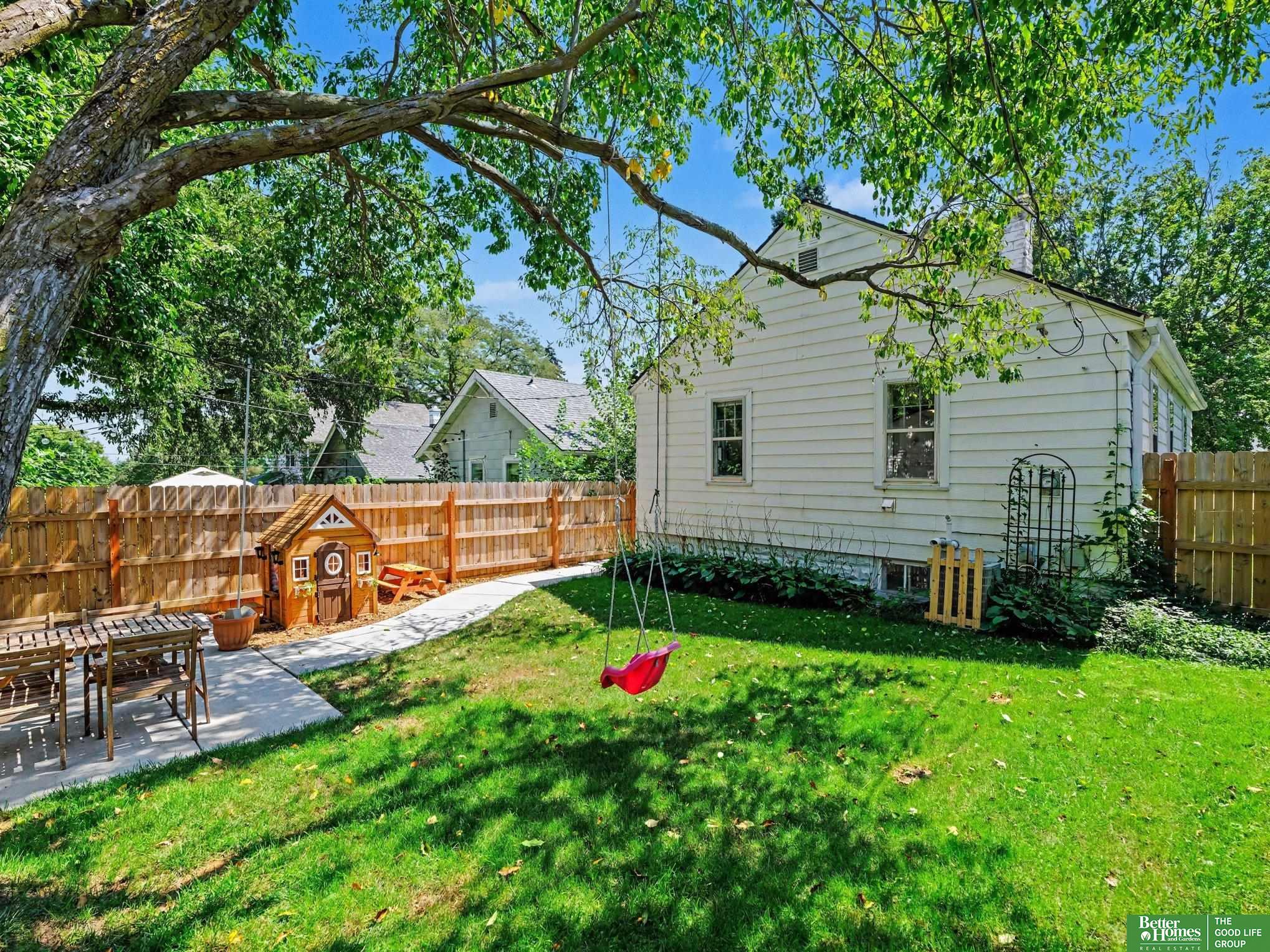 5116 Pinkney Street
