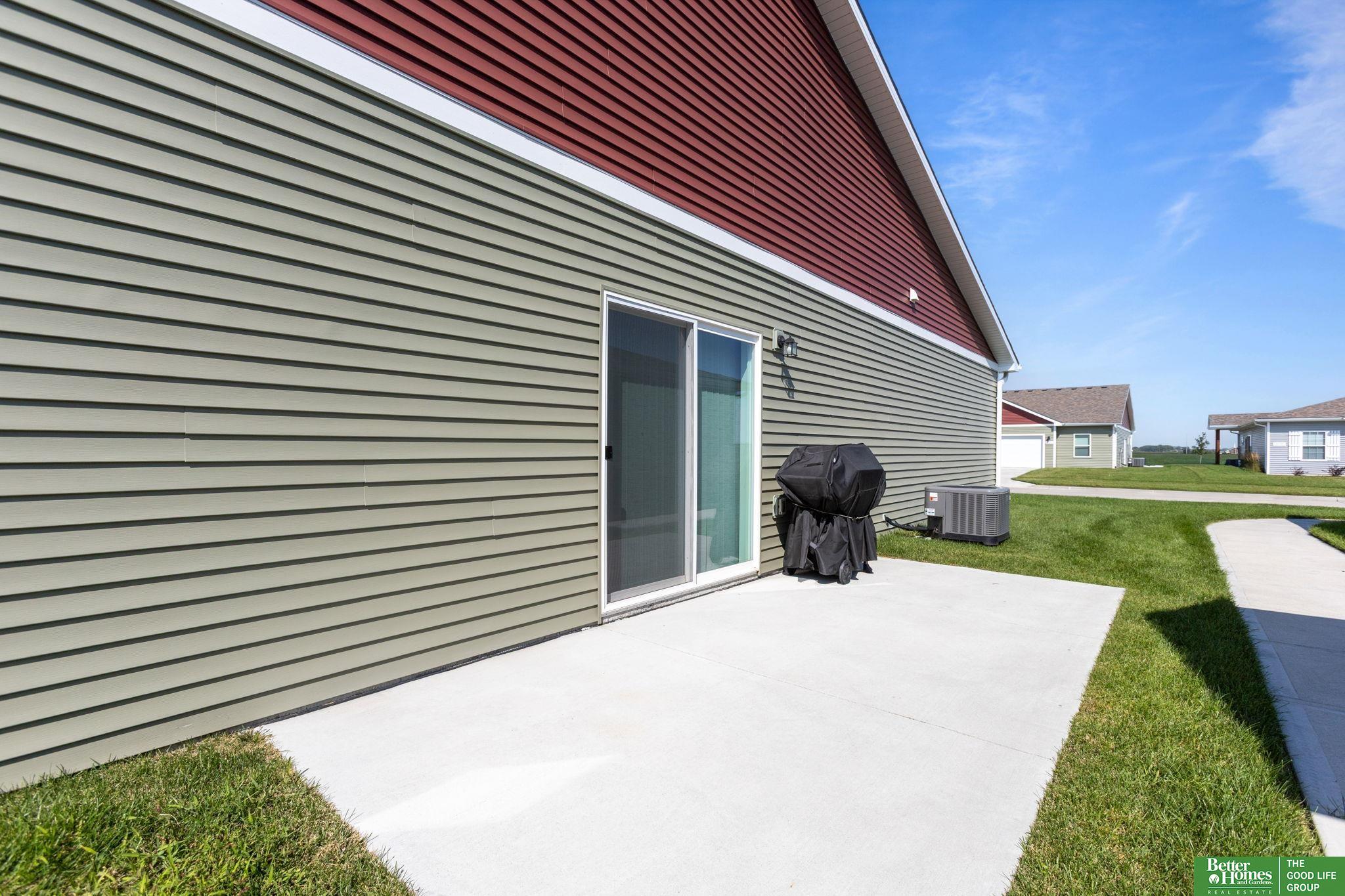 2127 N Aaron Way